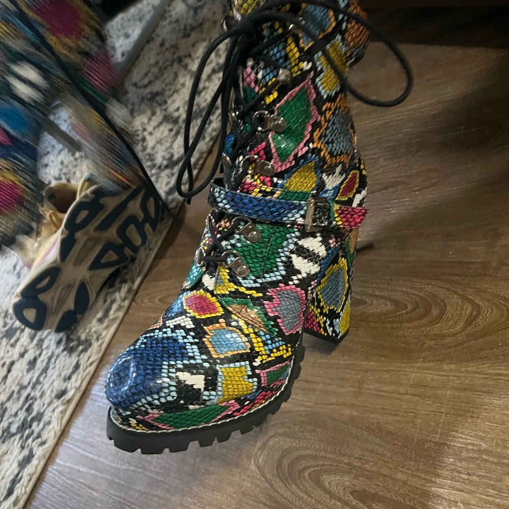 Platform Heels!! - Picture 10 of 10